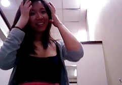 Mamá delgada ke hijo se la follan en follandose a la amiga de su hija la Ducha